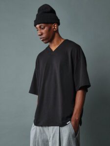 SUMWON T-shirt léger col V manches coude à boucle ajustement régulier