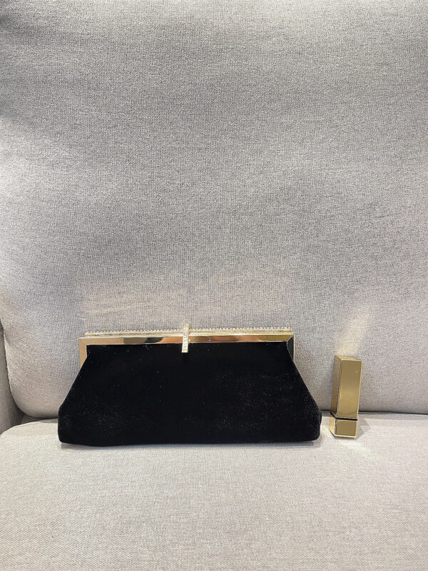 Sac seau léger, décontracté pour le bureau, décoré de strass. Design à cordon coulissant. Sac transparent avec perles, sac de soirée glamour, élégant et raffiné. Luxe discret avec strass, parfait pour la fête, le dîner/le banquet, la robe de fête de Noël, pour les filles, les femmes, les mariées – Image 7