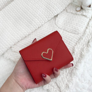 Portefeuille compact métallique en forme de cœur, avec poche à monnaie. Portefeuille biface mini léger et minimaliste, mode moderne. Idée cadeau pour anniversaire, Saint-Valentin, anniversaire. Cadeau pour couple, filles, femmes. Fournitures scolaires pour dortoir et rentrée scolaire. Porte-cartes de vœux de la Saint-Valentin, porte-cartes de visite, porte-cartes de crédit, porte-carte d'identité, porte-cartes pour femmes