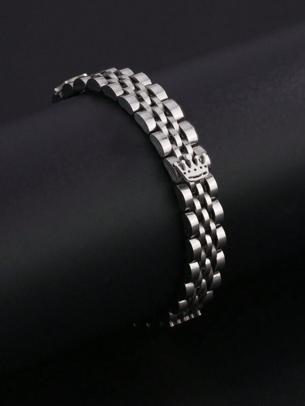 Un bracelet simple et à la mode en acier inoxydable argenté avec trois charms couronne – Image 12