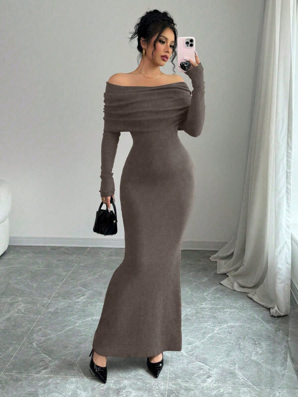 Elenzga Robe pull longue moulante style sirène avec épaules dénudées pour la Saint-Valentin – Image 8
