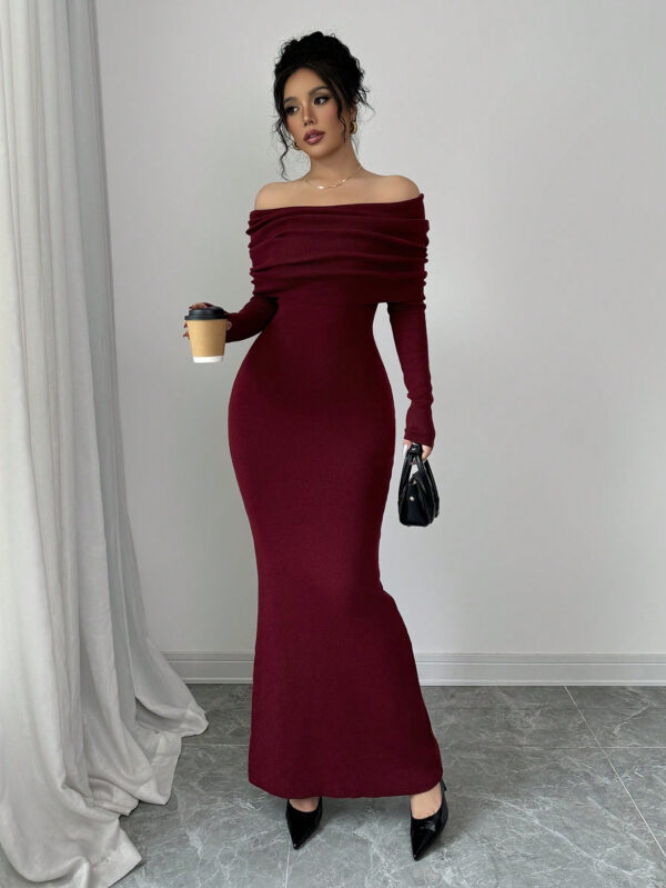 Elenzga Robe pull longue moulante style sirène avec épaules dénudées pour la Saint-Valentin – Image 12