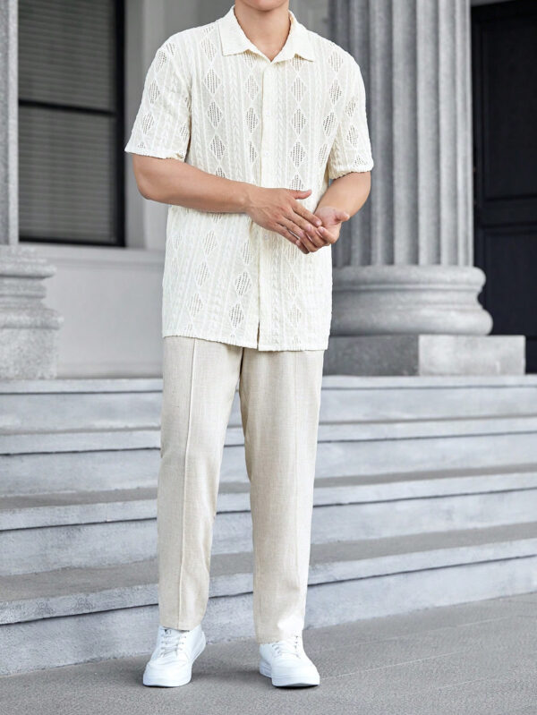 Manfinity Modomio Chemise d'été blanche pour homme, boutonnée, à manches courtes et ample avec col en crochet, parfaite pour les vacances – Image 6