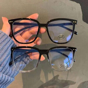 1/2 paire de lunettes anti-bleues pour femmes afin de prévenir la fatigue visuelle, regarder l'ordinateur, la télévision, jouer à des jeux et regarder les téléphones portables. Lunettes de mode à verres transparents pour prendre soin des yeux, lunettes anti-lumière bleue pour femmes