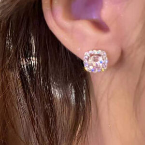 1 paire de clous d'oreilles en zircone incrustés de cuivre, simples, à la mode, de luxe et rares, pour usage quotidien des femmes