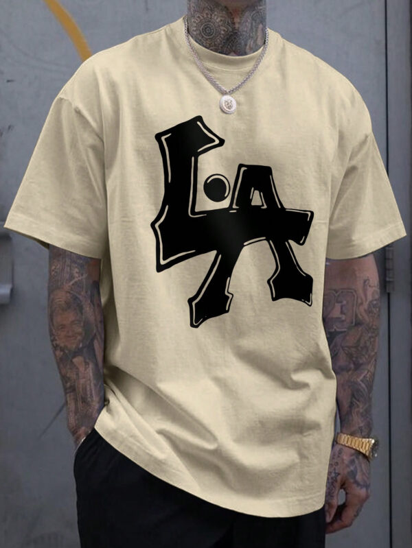 T-shirt d'été décontracté pour hommes avec impression de lettres et col rond pour les déplacements quotidiens – Image 3