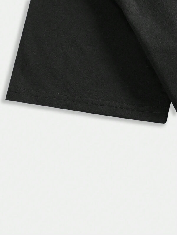 ROMWE Street Life T-shirt à col rond pour hommes avec imprimé de lettres et d'arbre, école – Image 7