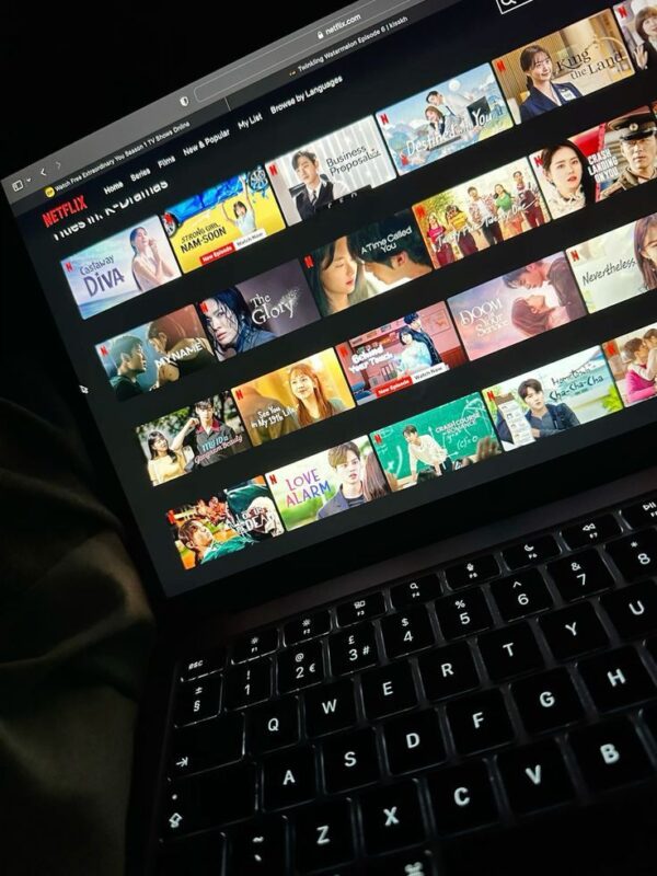Netflix Phone/PC – 1 Mois – Image 2