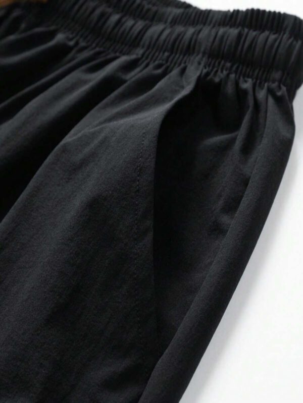 Pantalon pour hommes à taille avec cordon de serrage, poches inclinées, couleur unie, coupe décontractée – Image 4