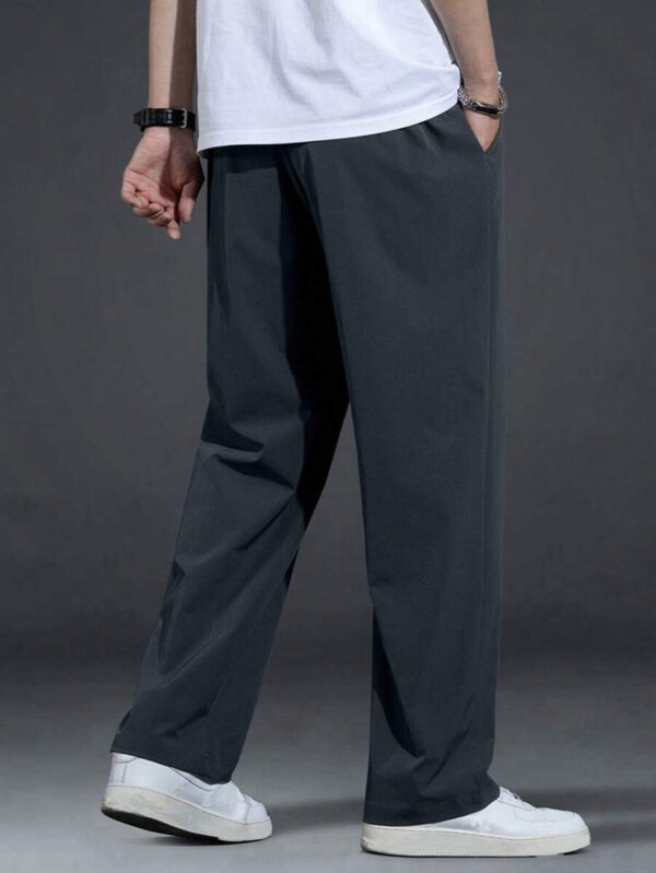 Pantalon pour hommes à taille avec cordon de serrage, poches inclinées, couleur unie, coupe décontractée – Image 8