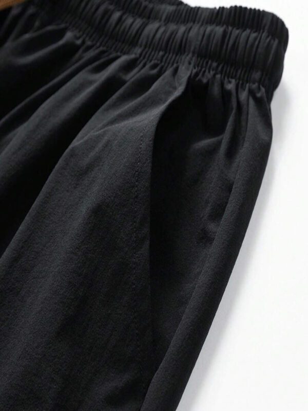 Pantalon pour hommes à taille avec cordon de serrage, poches inclinées, couleur unie, coupe décontractée – Image 14