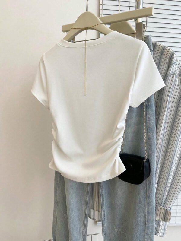 INAWLY T-shirt à manches courtes d'été à col en V ajusté style coréen avec design brodé – Image 3
