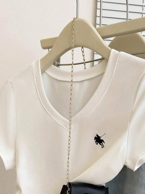 INAWLY T-shirt à manches courtes d'été à col en V ajusté style coréen avec design brodé – Image 5