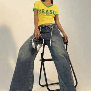 Flirla T-shirt graphique à col en V casual et sport pour femmes, manches courtes avec color block brésilien