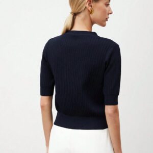 BizChic 2025 Nouveau Cardigan à col en V vert avocat avec boutons métalliques, tricot côtelé, manches courtes, hauts pour femmes. Décontracté chic pour le travail, les déplacements quotidiens, élégant pour les mariages, les festivals de musique champêtres, les brunchs, les aéroports dans le style vintage des années 90, Stockholm, Jour de l'Indépendance