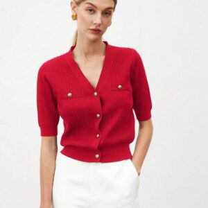 BizChic 2025 Nouveau Cardigan à col en V vert avocat avec boutons métalliques, tricot côtelé, manches courtes, hauts pour femmes. Décontracté chic pour le travail, les déplacements quotidiens, élégant pour les mariages, les festivals de musique champêtres, les brunchs, les aéroports dans le style vintage des années 90, Stockholm, Jour de l'Indépendance