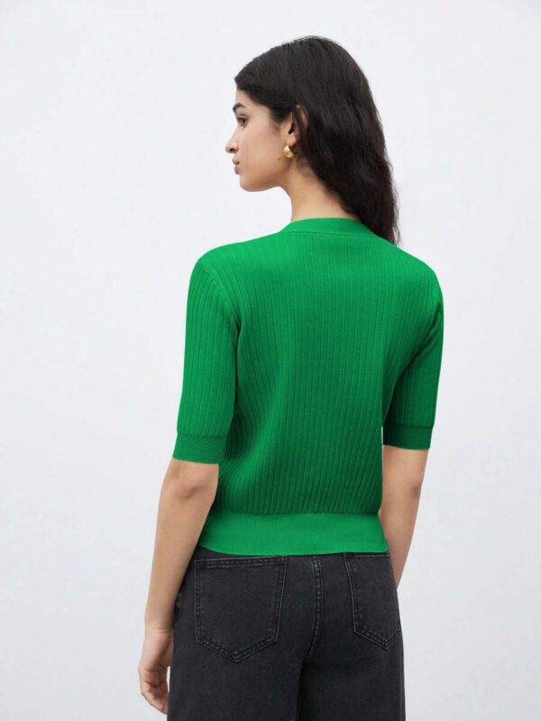 BizChic 2025 Nouveau Cardigan à col en V vert avocat avec boutons métalliques, tricot côtelé, manches courtes, hauts pour femmes. Décontracté chic pour le travail, les déplacements quotidiens, élégant pour les mariages, les festivals de musique champêtres, les brunchs, les aéroports dans le style vintage des années 90, Stockholm, Jour de l'Indépendance – Image 46