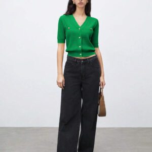 BizChic 2025 Nouveau Cardigan à col en V vert avocat avec boutons métalliques, tricot côtelé, manches courtes, hauts pour femmes. Décontracté chic pour le travail, les déplacements quotidiens, élégant pour les mariages, les festivals de musique champêtres, les brunchs, les aéroports dans le style vintage des années 90, Stockholm, Jour de l'Indépendance