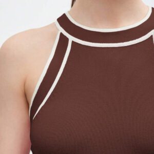 BizChic Nouveau modèle d'été 2025 Top pour femme en tricot côtelé à col rond, blocs de couleurs, marron café. Élégant pour le style décontracté, la vie quotidienne, les vacances à la plage, convenant aux invités de mariage, aux festivals de musique ruraux, au petit-déjeuner, aux tenues d'aéroport, au style rétro des années 90, au style de Stockholm, à la fête de l'indépendance