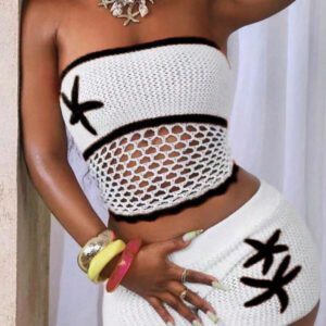 BamGleam Débardeur court en crochet tricoté pour femmes, blanc avec étoiles oranges et motif ajouré en forme d'étoile de mer. Débardeur tricoté minimaliste décontracté pour les vacances d'été