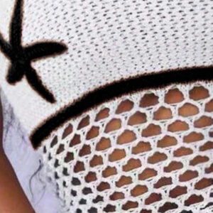 BamGleam Débardeur court en crochet tricoté pour femmes, blanc avec étoiles oranges et motif ajouré en forme d'étoile de mer. Débardeur tricoté minimaliste décontracté pour les vacances d'été