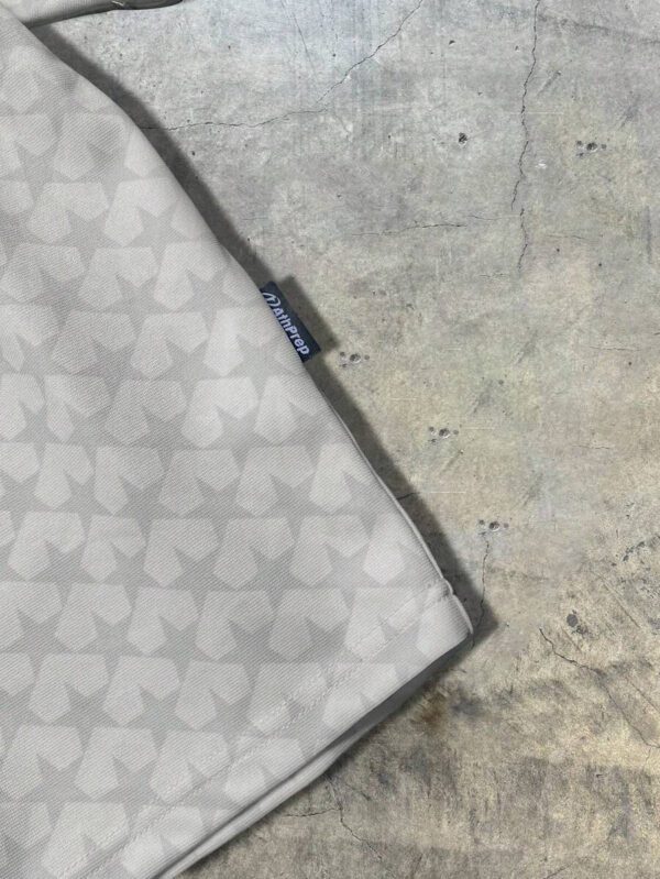 AXEPEAK Polo à manches courtes oversize à motif numérique tricoté lâche, édition école et streetwear – Image 20