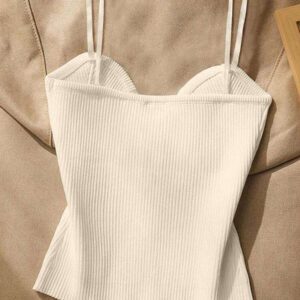 Top en tricot élégant pour femmes d'été, sans manches, de couleur unie avec un décor de boucle métallique