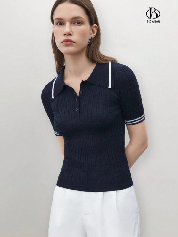 BizChic 2025 Nouveau pull court d'été pour femmes en tricot, col polo vert à contraste de couleurs, demi-placket, manches courtes, pour une tenue décontractée et élégante au quotidien, pour les vacances, les mariages, les festivals de musique champêtres, l'aéroport, le style vintage des années 90 à Stockholm, le 4 juillet – Image 8