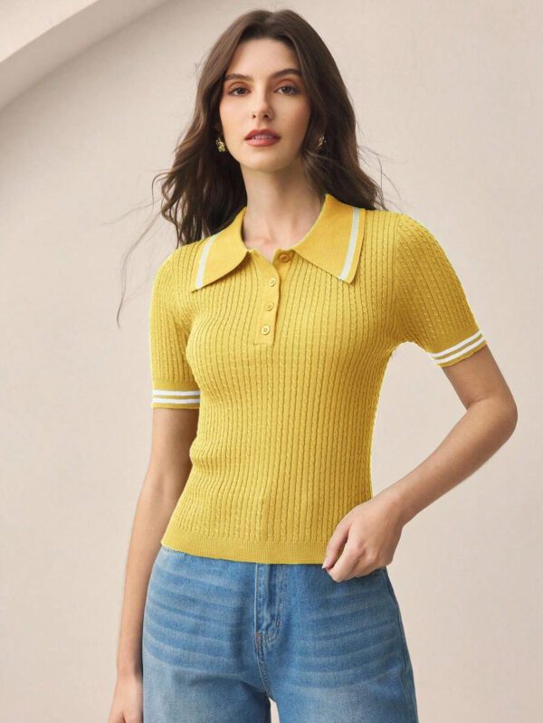 BizChic 2025 Nouveau pull court d'été pour femmes en tricot, col polo vert à contraste de couleurs, demi-placket, manches courtes, pour une tenue décontractée et élégante au quotidien, pour les vacances, les mariages, les festivals de musique champêtres, l'aéroport, le style vintage des années 90 à Stockholm, le 4 juillet – Image 20