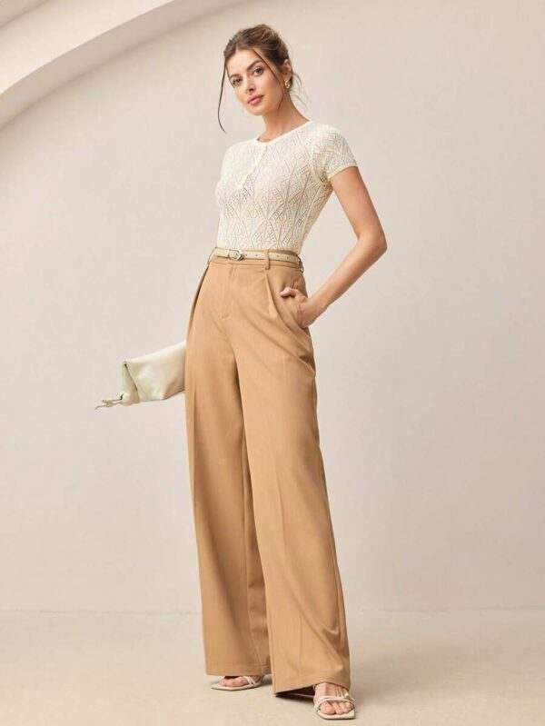 BizChic 2025 Nouvelle mode printemps et été pour femmes, tenue de bureau décontractée quotidienne, élégante tenue de villégiature, convient pour invité de mariage, festival de musique champêtre, petit-déjeuner, aéroport, style vintage des années 90 de Stockholm, travail décontracté élégant américain indépendant pour sorties, pull en tricot crème ajouré jacquard pour femmes – Image 4