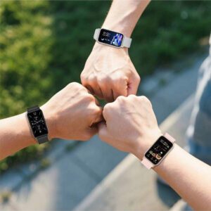 Montre connectée étanche à la mode pour femme (2025), multifonctionnelle avec notifications, alertes d'appel et alarme sans fil, tracker d'activité multisports, prévisions météo, compatible Android et iOS, cadeau idéal pour la Saint-Valentin.