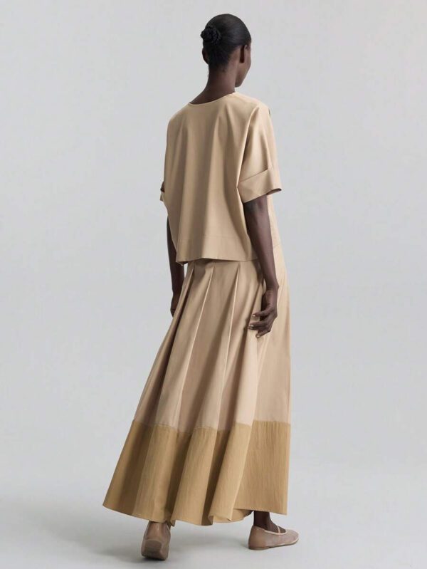 Ontre Tenue décontractée de haute qualité pour femmes d'affaires, comprenant un ensemble deux pièces ample et confortable : un Top à manches dolman col V et une jupe cintrée à la taille avec design de bordure contrastée, convenant pour le bureau, les déplacements et les voyages – Image 5
