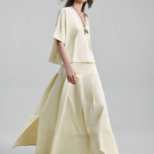 Ontre Tenue décontractée de haute qualité pour femmes d'affaires, comprenant un ensemble deux pièces ample et confortable : un Top à manches dolman col V et une jupe cintrée à la taille avec design de bordure contrastée, convenant pour le bureau, les déplacements et les voyages