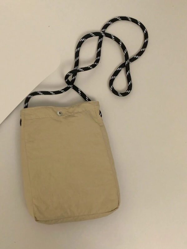 Sacoche/sac bandoulière mini pour homme, pochette pour téléphone, portefeuille. Idéal pour la randonnée, les voyages d'automne, Noël, l'hiver. Cadeaux pour hommes. Sac d'épaule polyvalent, grande capacité, extérieur mode et décontracté. Petit sac pour hommes, sac pour portable – Image 7