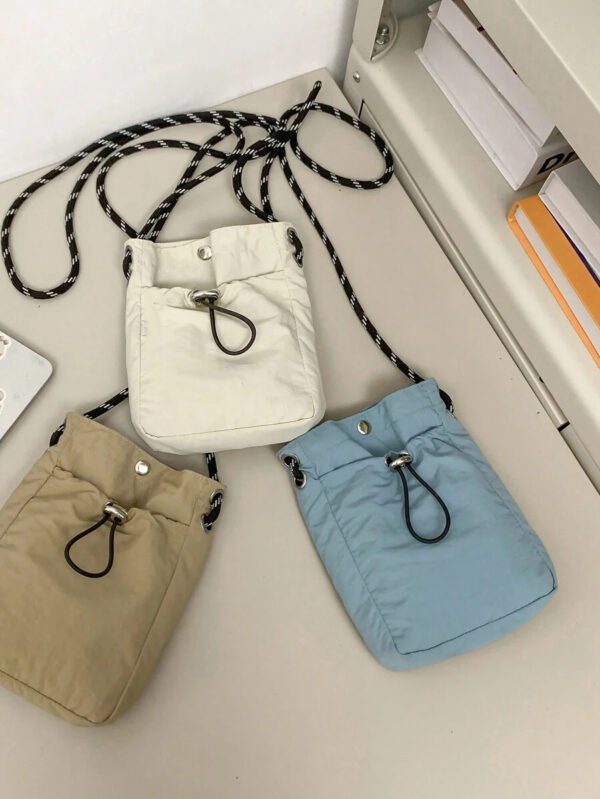 Sacoche/sac bandoulière mini pour homme, pochette pour téléphone, portefeuille. Idéal pour la randonnée, les voyages d'automne, Noël, l'hiver. Cadeaux pour hommes. Sac d'épaule polyvalent, grande capacité, extérieur mode et décontracté. Petit sac pour hommes, sac pour portable – Image 33