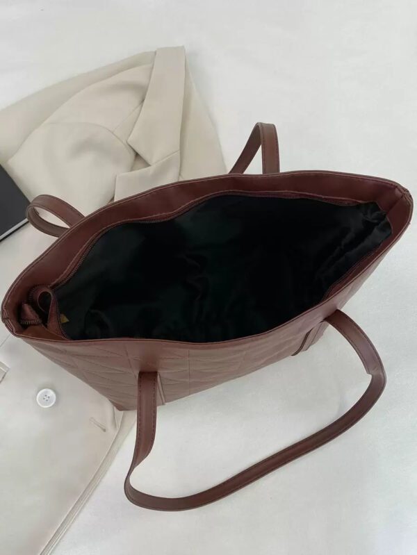 Sac fourre-tout à l'épaule à la mode avec grande capacité, matelassé, avec motif à carreaux gaufrés et couleur unie pour femmes – Image 10