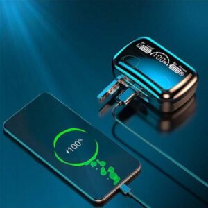 M10 V5.3 – Le plus récent casque numérique Truewireless, écouteurs sans fil avec étui de chargement sans fil Bluetooth, son 9D Premium Deep Bass Sports étanche IPX7 avec micro, temps de lecture de 5 heures, fonctionne comme Powerbank pour charger n'importe quel appareil.