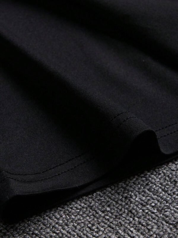 Manfinity Hypemode T-shirt décontracté à col rond, manches courtes avec imprimé de dessin animé mignon pour homme en été. Cadeau pour le petit ami, pour sortir – Image 9