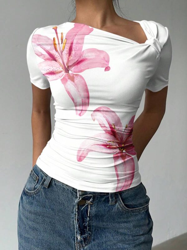 Siren Gaze T-shirt ajusté à manches courtes avec col asymétrique élégant et casual, imprimé floral, convient pour l'été – Image 2