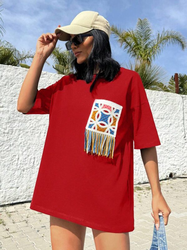RueChic T-shirt rond oversize décontracté en 100% coton avec appliqué au crochet sur la poitrine – Image 43