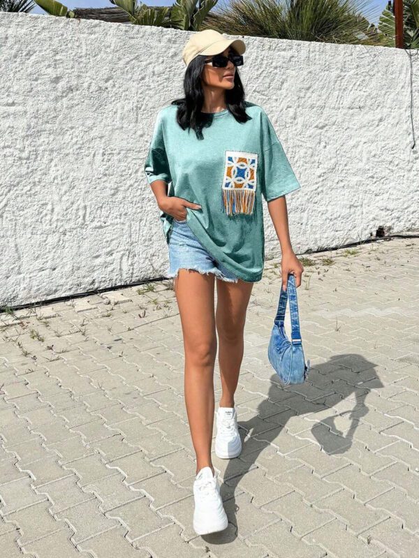 RueChic T-shirt rond oversize décontracté en 100% coton avec appliqué au crochet sur la poitrine – Image 52