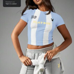 Missguided x Playboy T-shirt court de sport inspiré de l'athlétisme, avec numéro de vareuse et design rayé, top d'été ajusté, streetwear Y2K