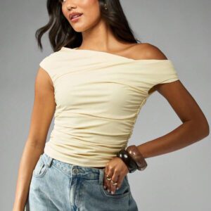 MISSGUIDED Top moulant à épaules dénudées froncées, tenue de soirée décontractée et de club, manches courtes, ajustement serré, stretch, blouse mode de base essentielle