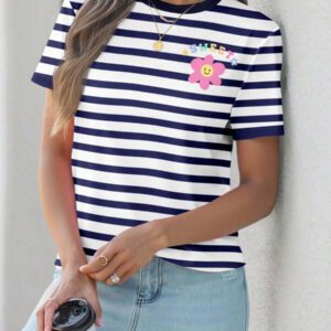 SHEIN EZwear Femmes T-shirt à manches courtes, col rond, ample, à motif de rayures et fleurs dopaminergiques, style simple et mignon