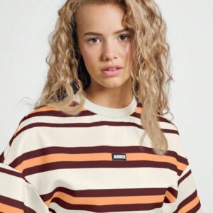 AiiRZ T-shirt court à encolure ronde avec épaulettes tombantes et rayures oversize