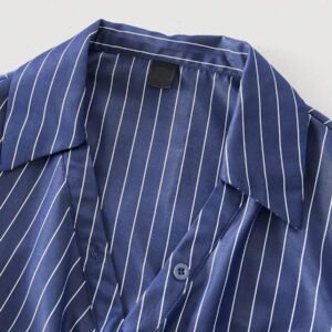 SHEIN MOD Robe femme à manches longues avec volants, imprimé rayures bleues et blanches, croisée devant. Robe de Noël, chemise de Thanksgiving, vêtements d'affaires pour femmes, tenues de plage pour femmes