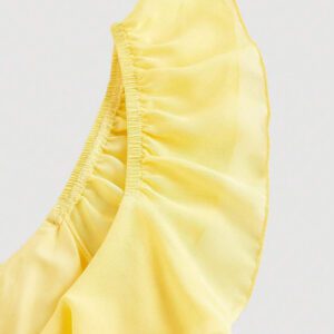 SHEIN X Belle Mariano SHEIN MOD Robe fourreau en mousseline de soie asymétrique avec volants et fente haute, de couleur jaune