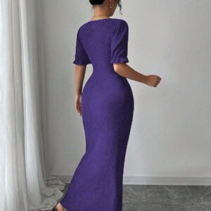 Modelyn Robe mi-longue ajustée avec manches bouffantes et encolure carrée pour femmes, en tissu texturé, élégante et parfaite pour le travail et le quotidien