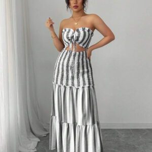 Elenzga Nouvelle arrivée d'été 2025 Robe maxi élégante à buste enveloppant, rayures bleues et blanches, sexy et polyvalente avec ceinture à nouer, sans bretelles. Convient pour les rendez-vous, sorties, vacances, jours fériés, rentrée scolaire, tenue d'enseignant, mariages, fêtes, festivals de musique, Oktoberfest, Halloween, Thanksgiving