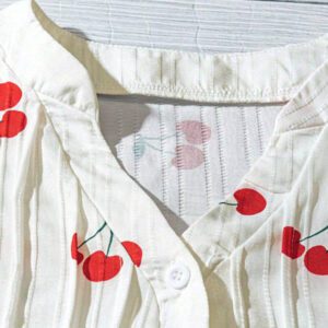 SHEIN Clasi Chemise courte à manches courtes en H-Line avec col plissé et imprimé cerise, style décontracté pour le quotidien et les vacances